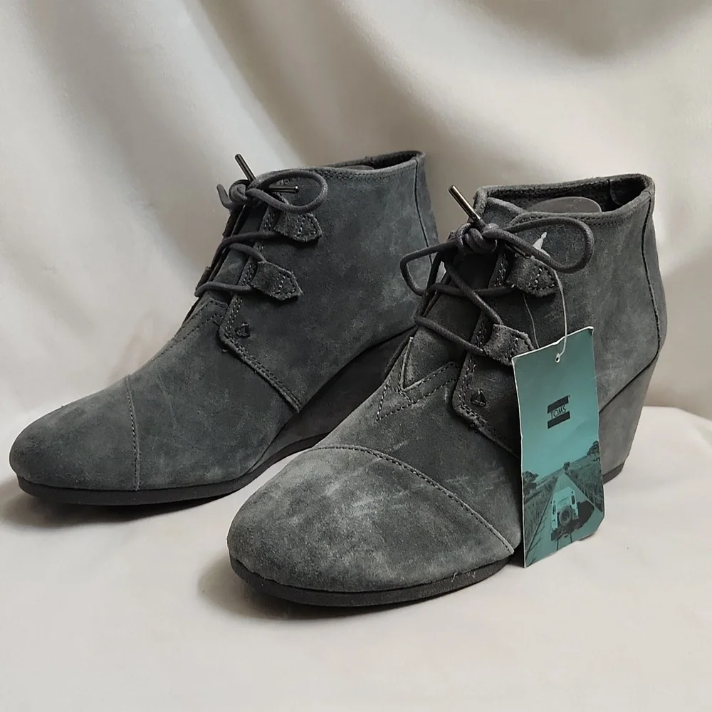 TOMS Kala Forged Iron Grey Suede Wedged Lace-up Ankle Boots Booties (w size 11)